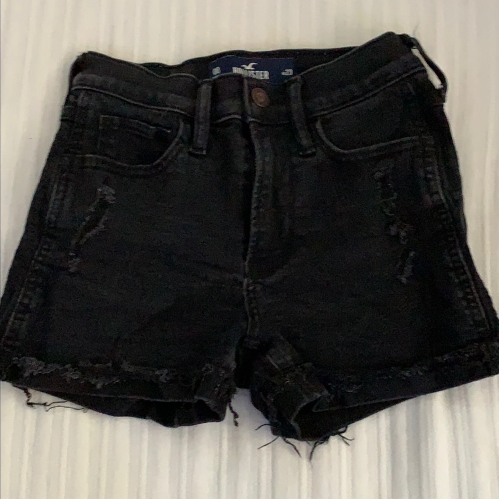 Hollister Black Shorts (ripped)
